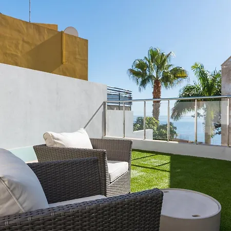 With Amazing Sea View, Pool, Cinema And Proaudio Willa