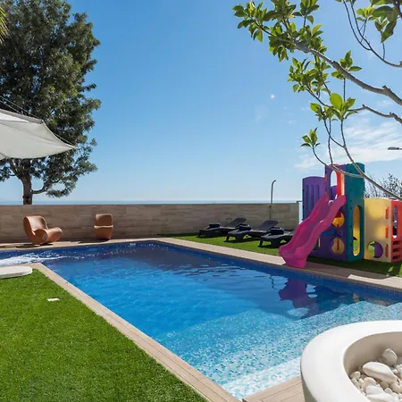 With Amazing Sea View, Pool, Cinema And Proaudio Willa