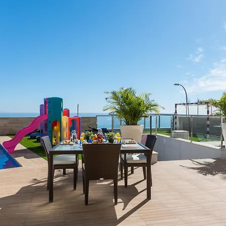 With Amazing Sea View, Pool, Cinema And Proaudio סנטה קרוז דה טנריף